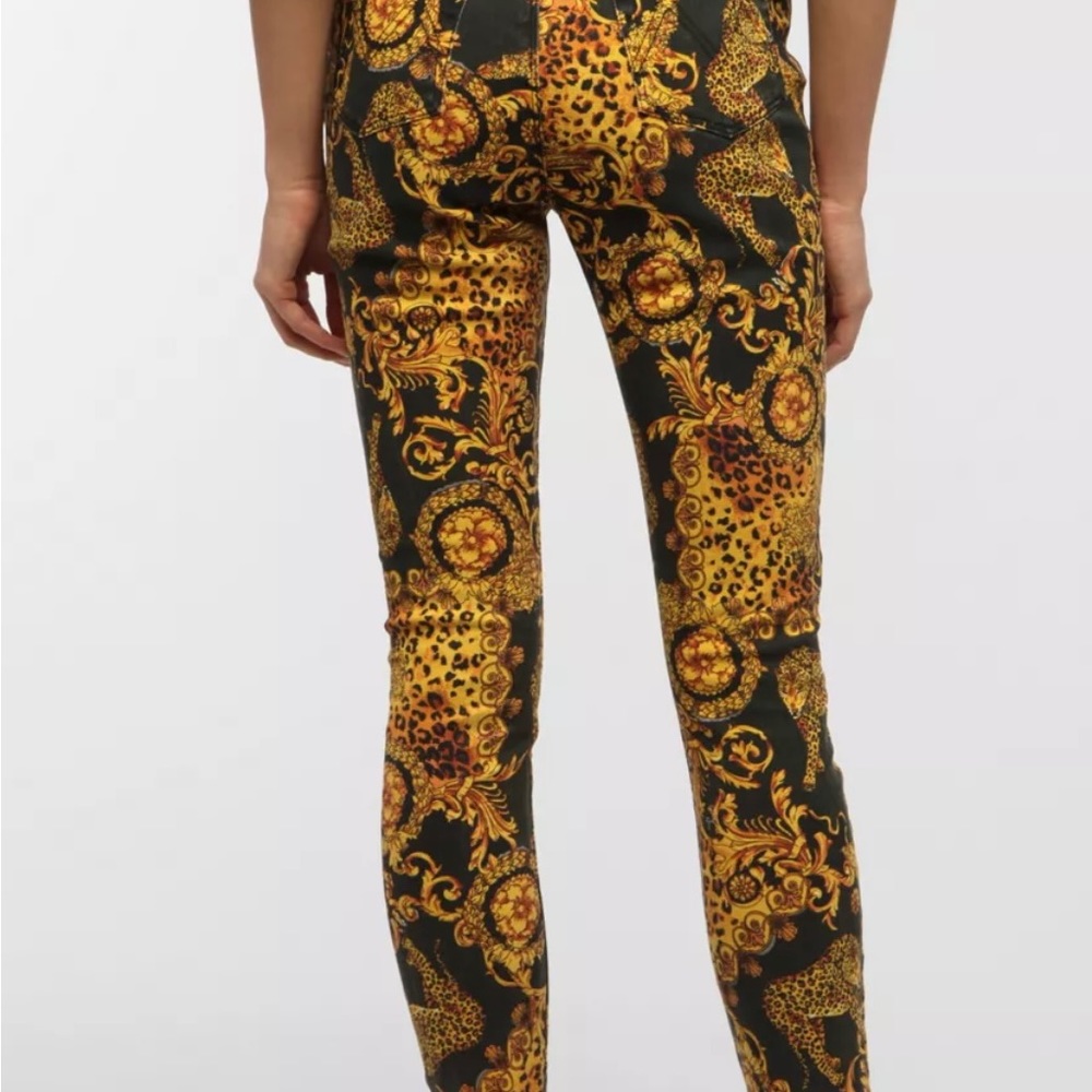 MinkPink Outrageous Fortune Barocco High-Rise Skinny Jeans Gold/Black Small - Picture 3 of 13